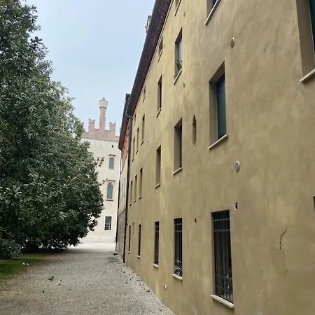 Mini Loft Castello 아파트 *